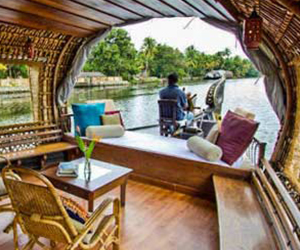 Kerala Beaches and Backwater Tour